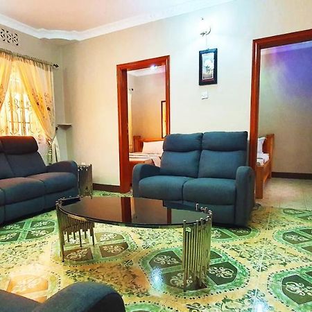 Goodhope 3-Bedroom Vacation Rental アルーシャ エクステリア 写真