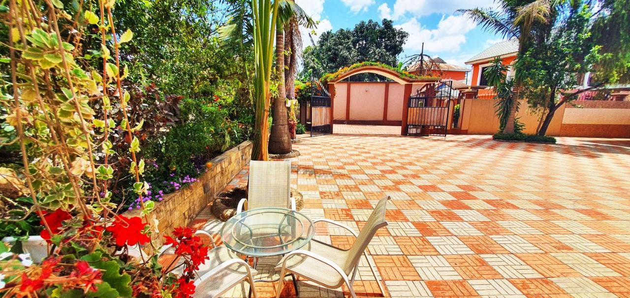 Goodhope 3-Bedroom Vacation Rental アルーシャ エクステリア 写真